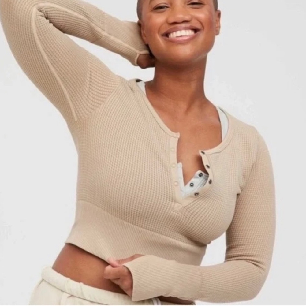 Aerie Offline Main Squeeze camel waffle knit long sleeve (small)
